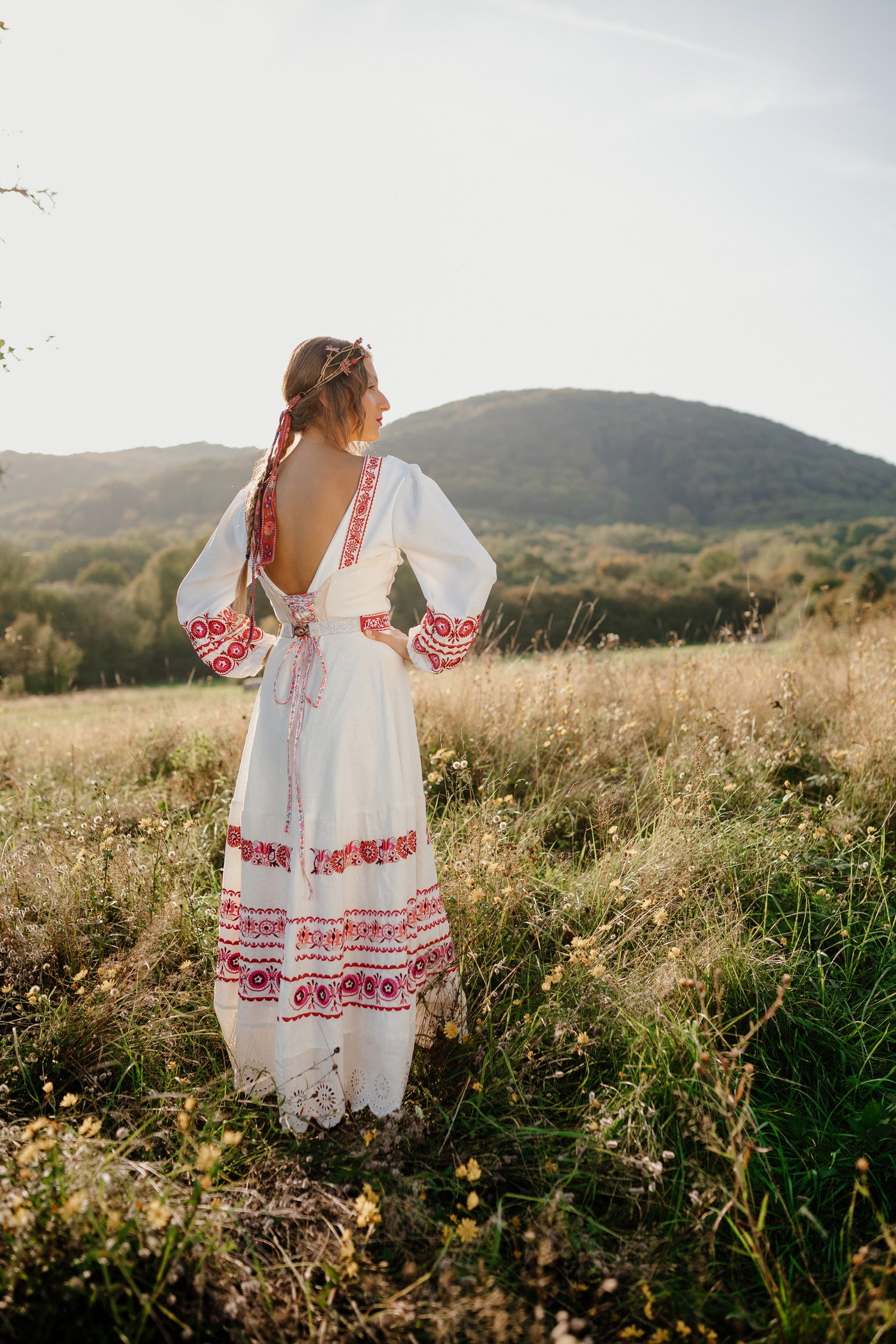 Ľanové vyšívané šaty Slovenské devy