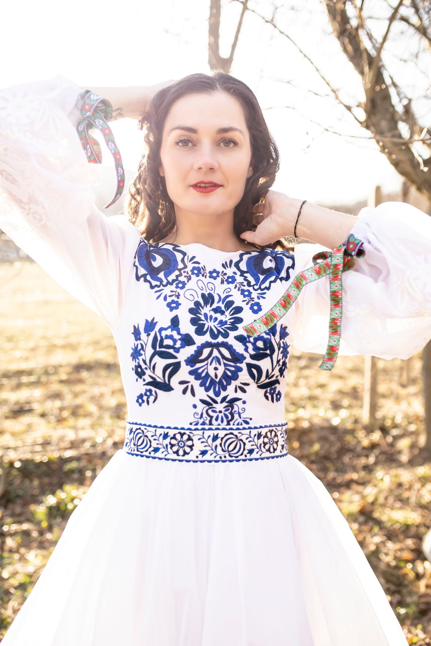 Biele vyšívané šaty Očovianka