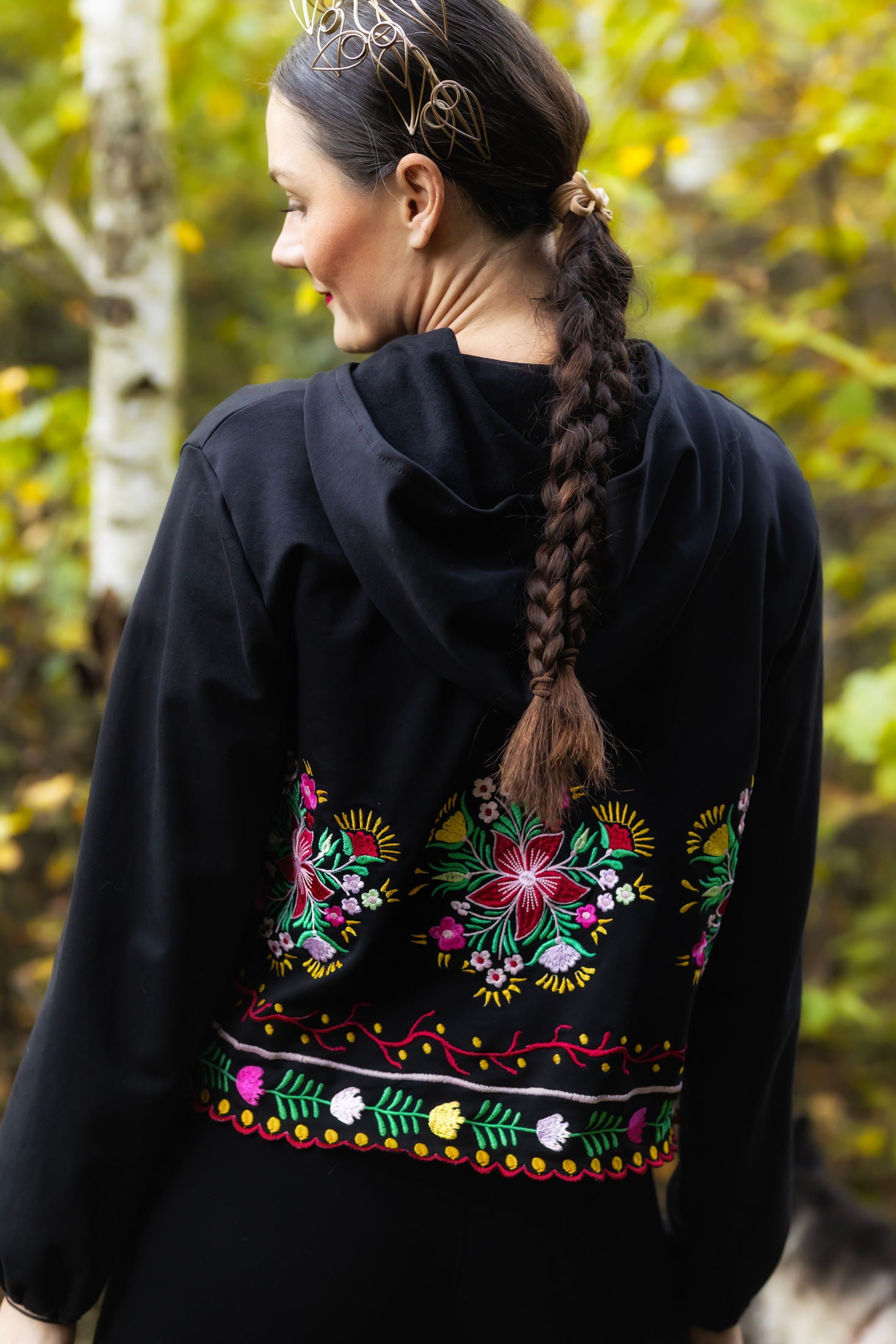 Čierna mikina Pozdišovská karička