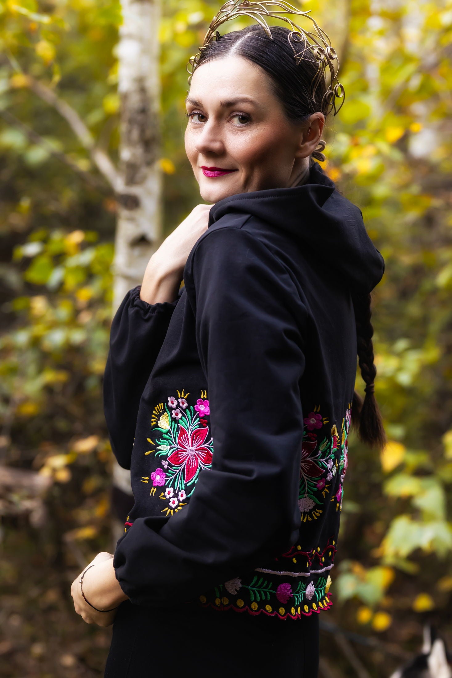 Čierna mikina Pozdišovská karička