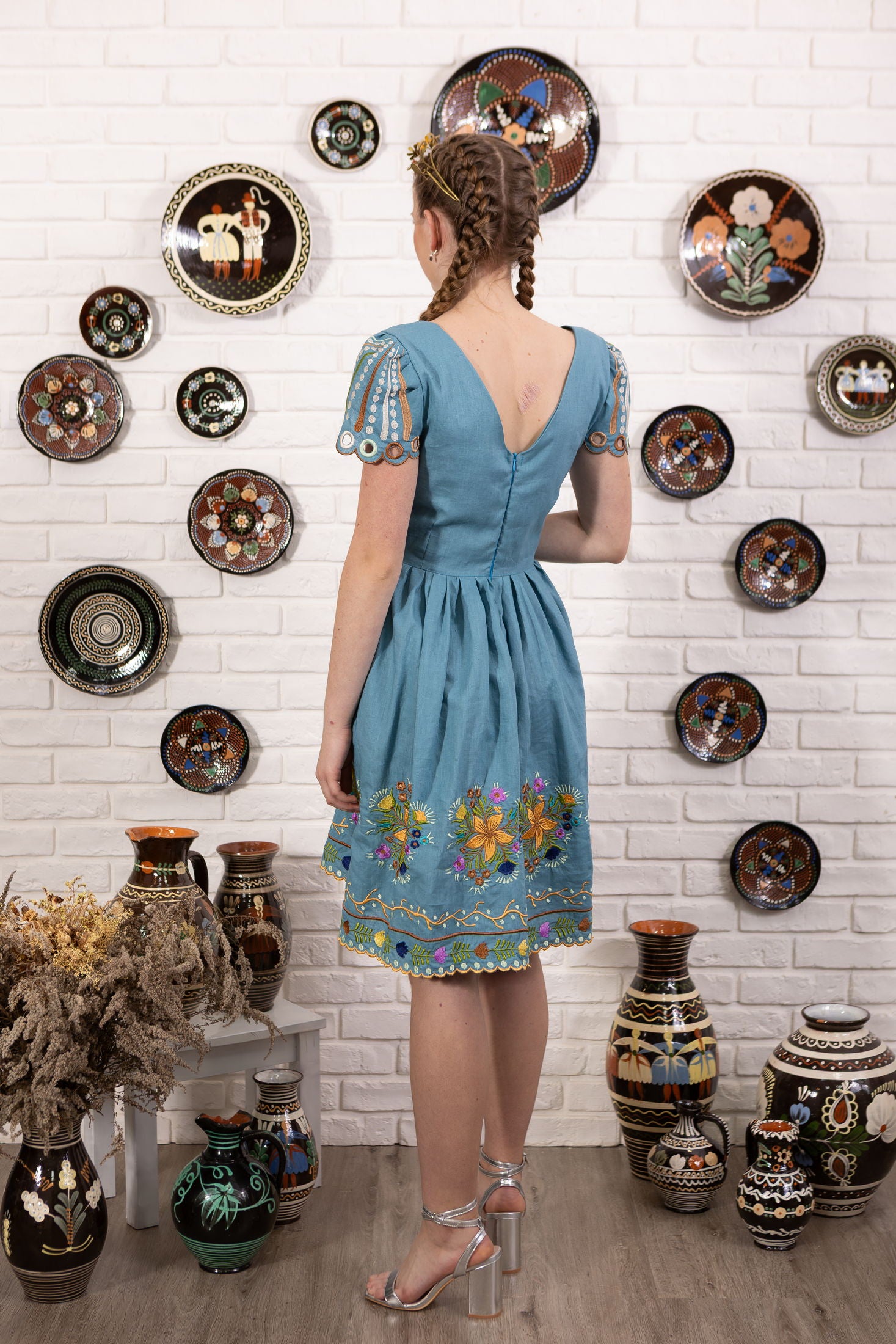 Modré ľanové šaty Pozdišovská karička