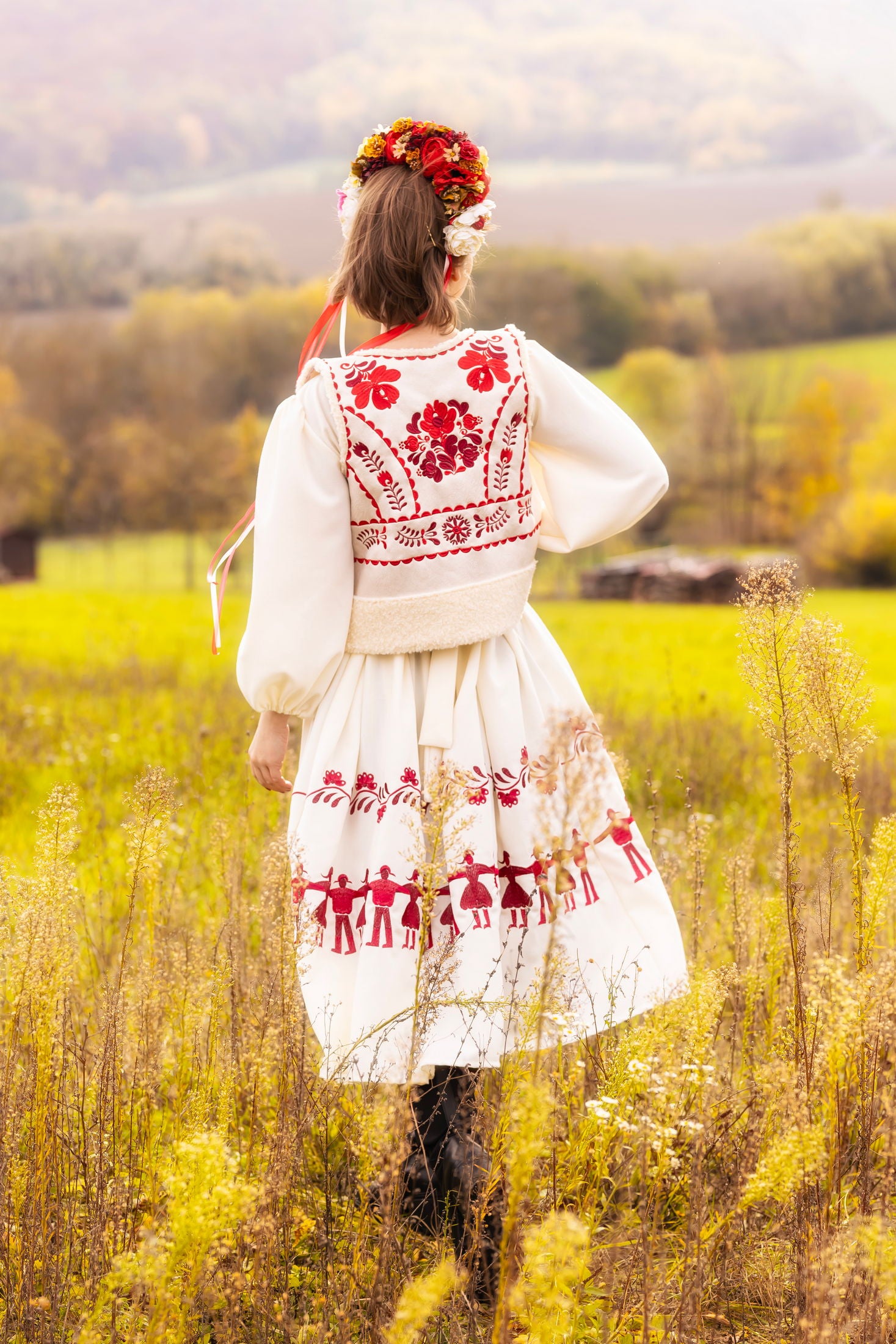 Vyšívaná vesta Pozdišovská karička