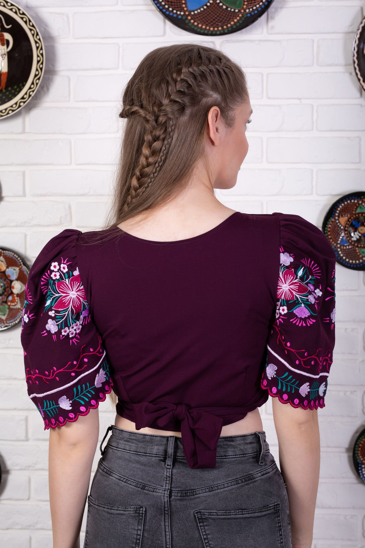 Zavinovací crop top Pozdišovská karička