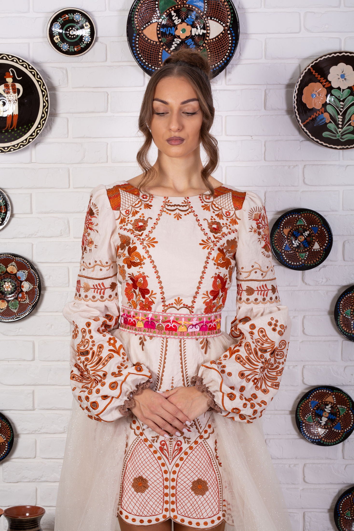 Šaty s vlečkou Pozdišovská karička