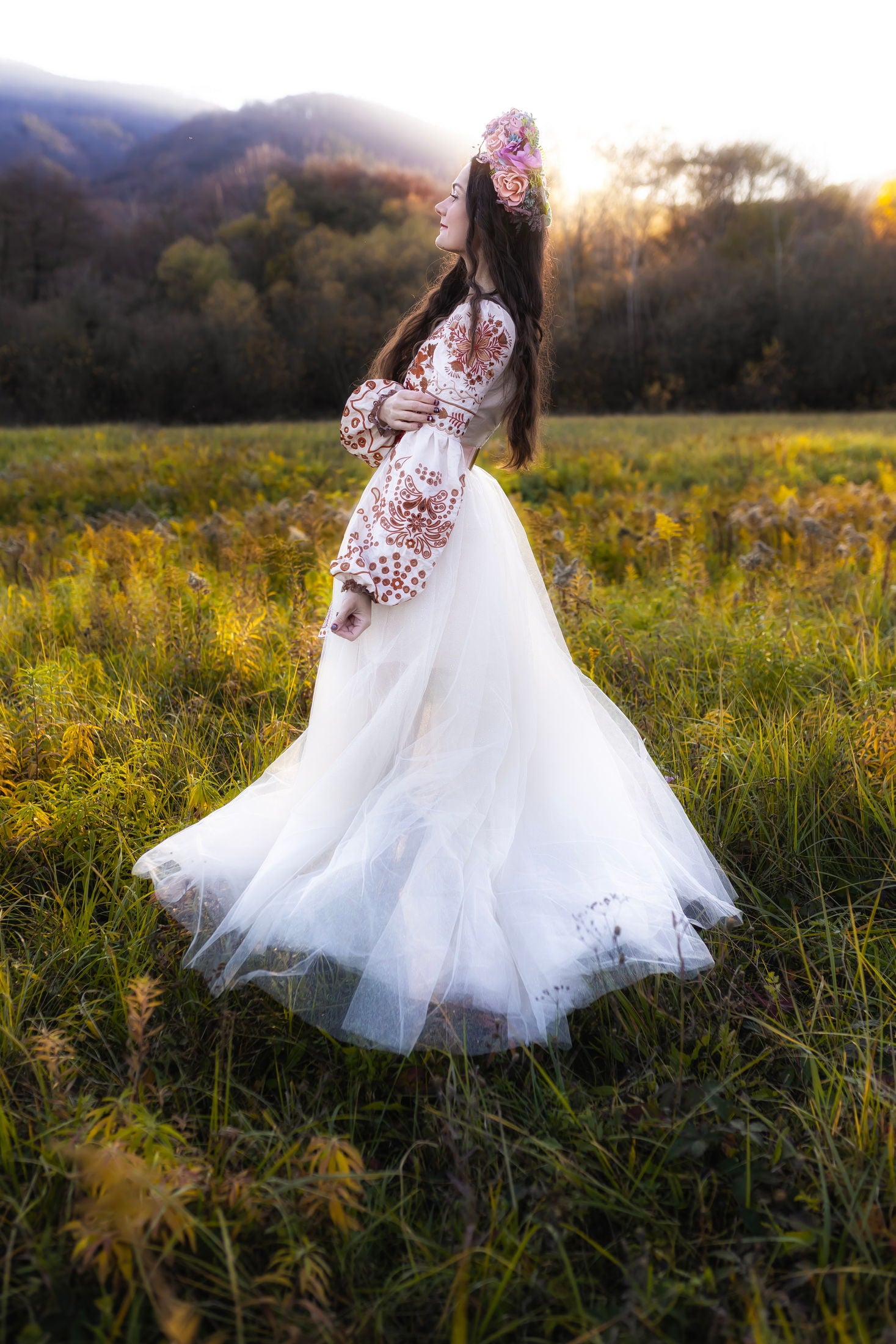 Šaty s vlečkou Pozdišovská karička