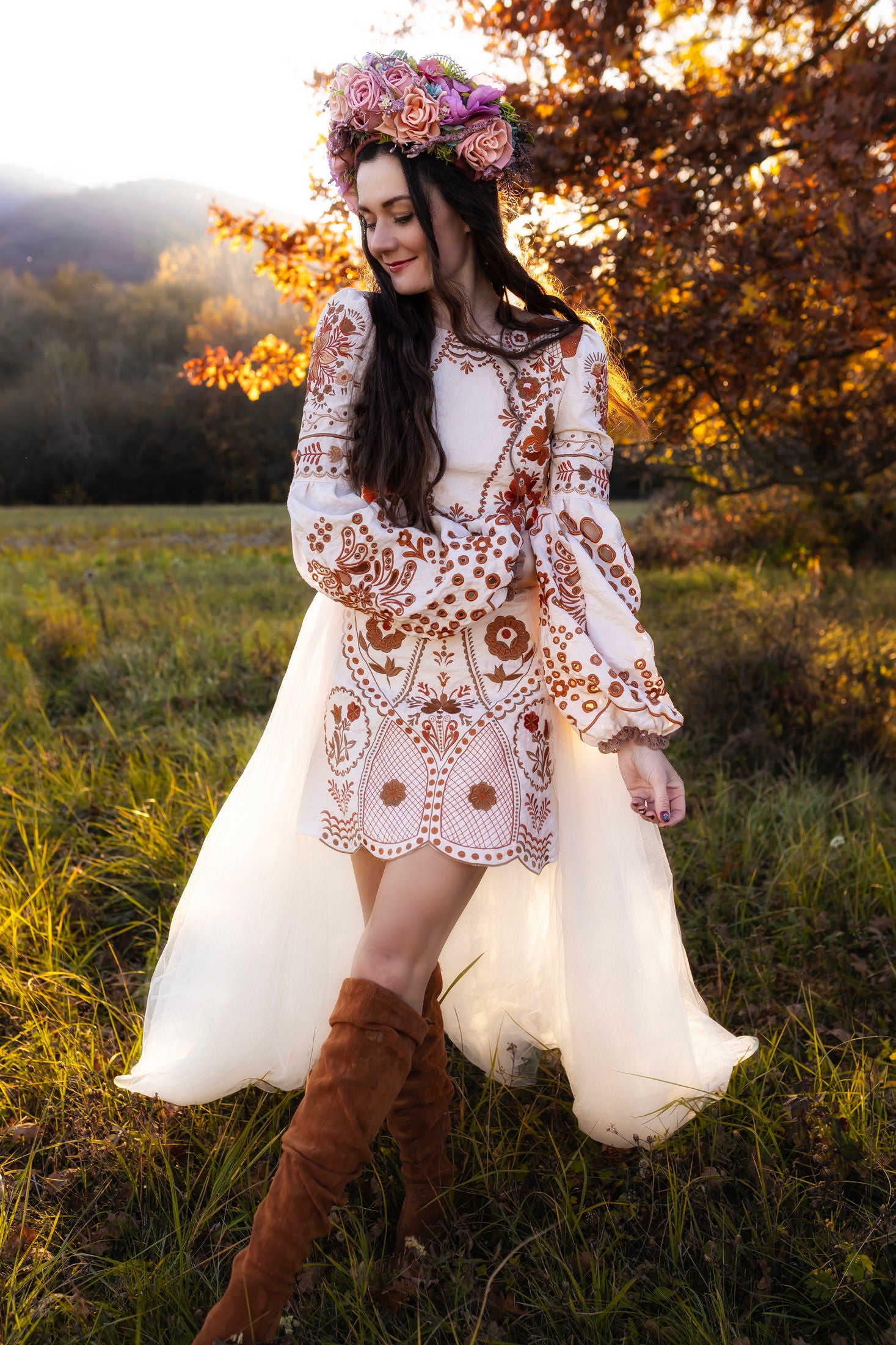 Šaty s vlečkou Pozdišovská karička