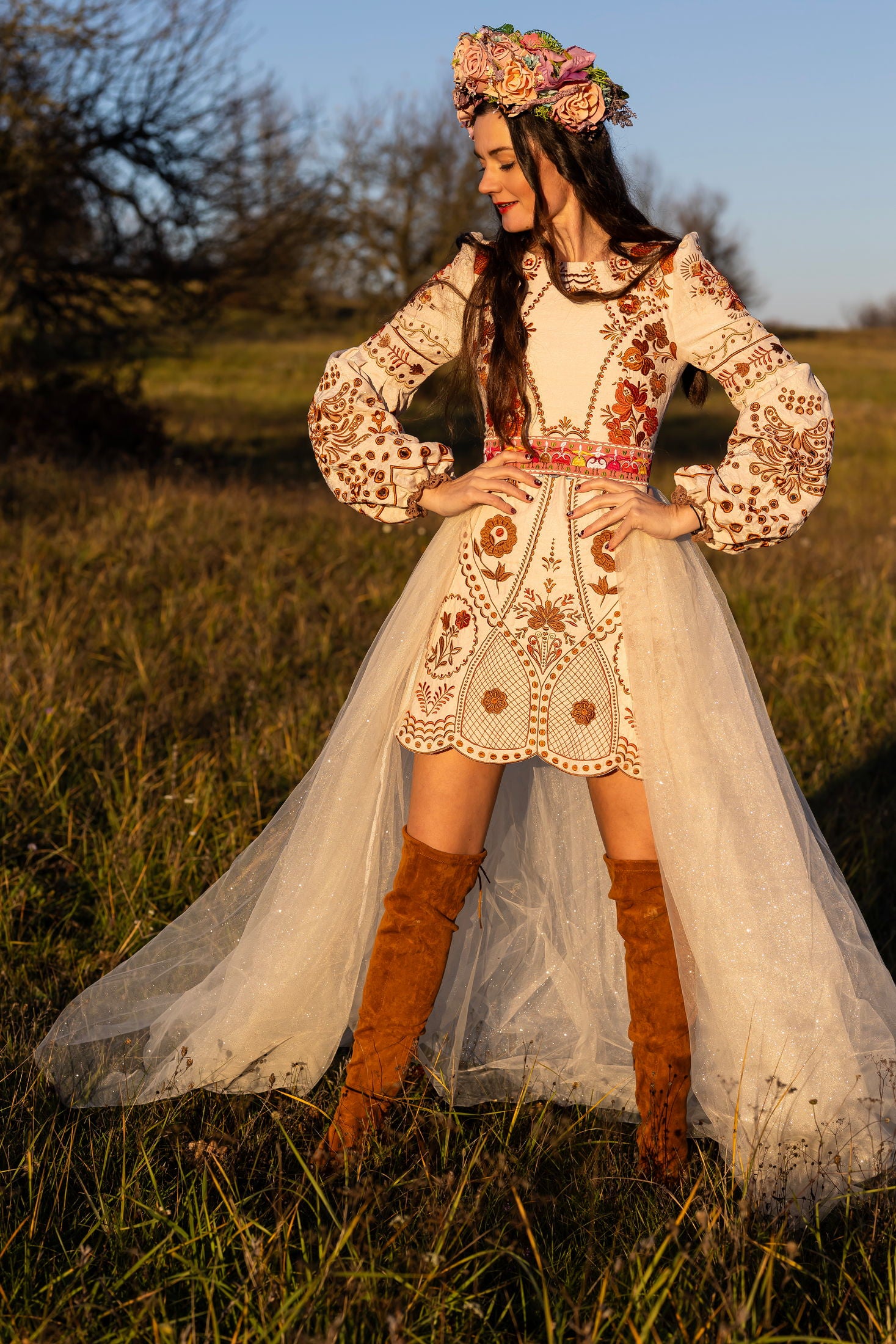 Šaty s vlečkou Pozdišovská karička