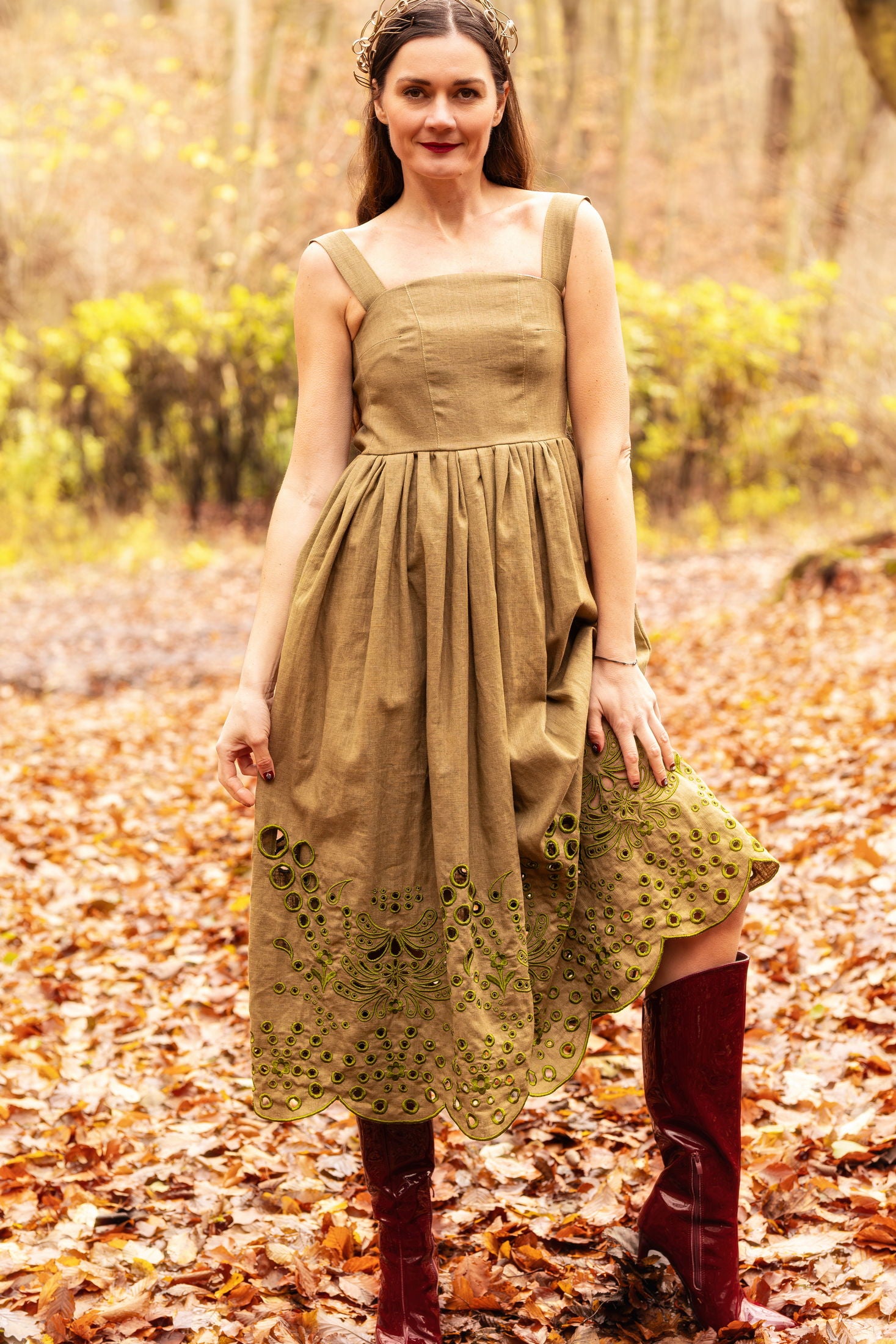 Ľanové madeirové šaty Pozdišovská karička