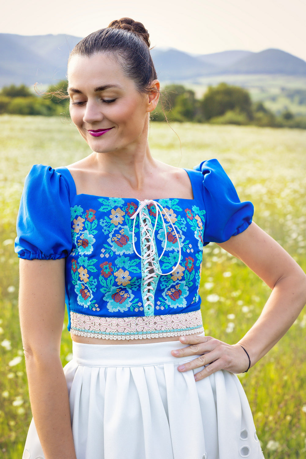 Crop top Zámutovské kvety