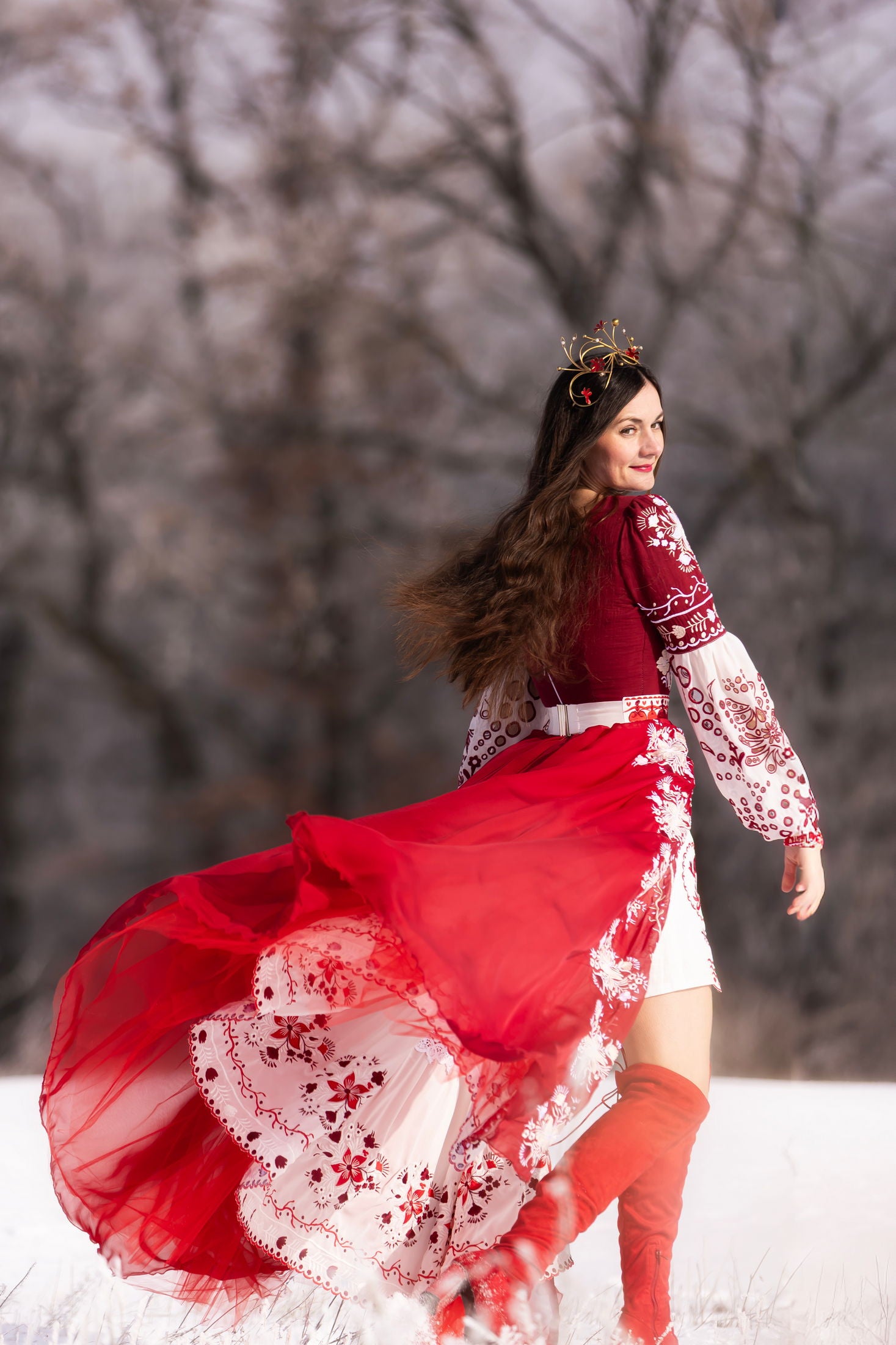 Šaty s vlečkou Pozdišovská karička