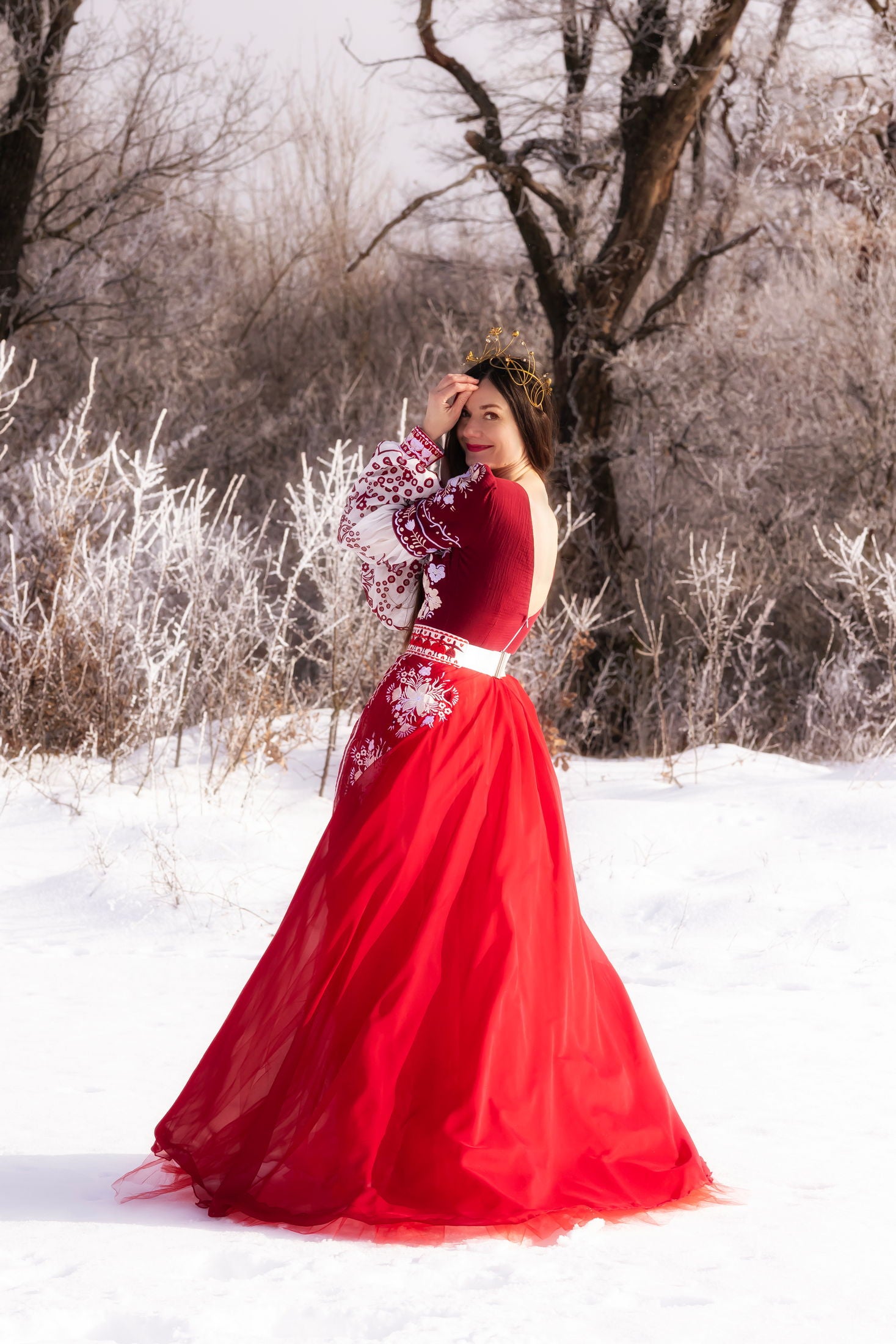 Šaty s vlečkou Pozdišovská karička