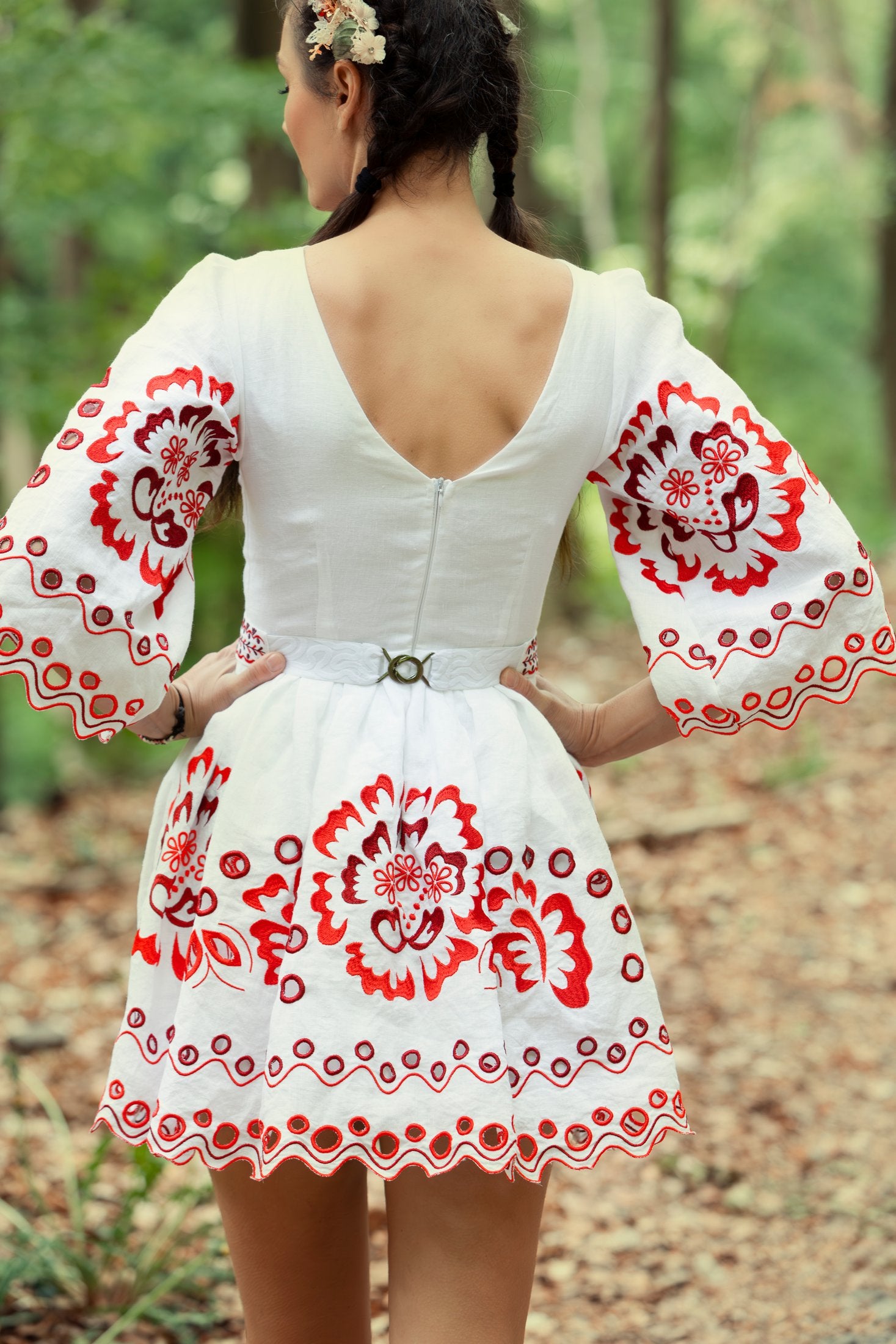 Ľanové madeirové šaty Liptovská deva