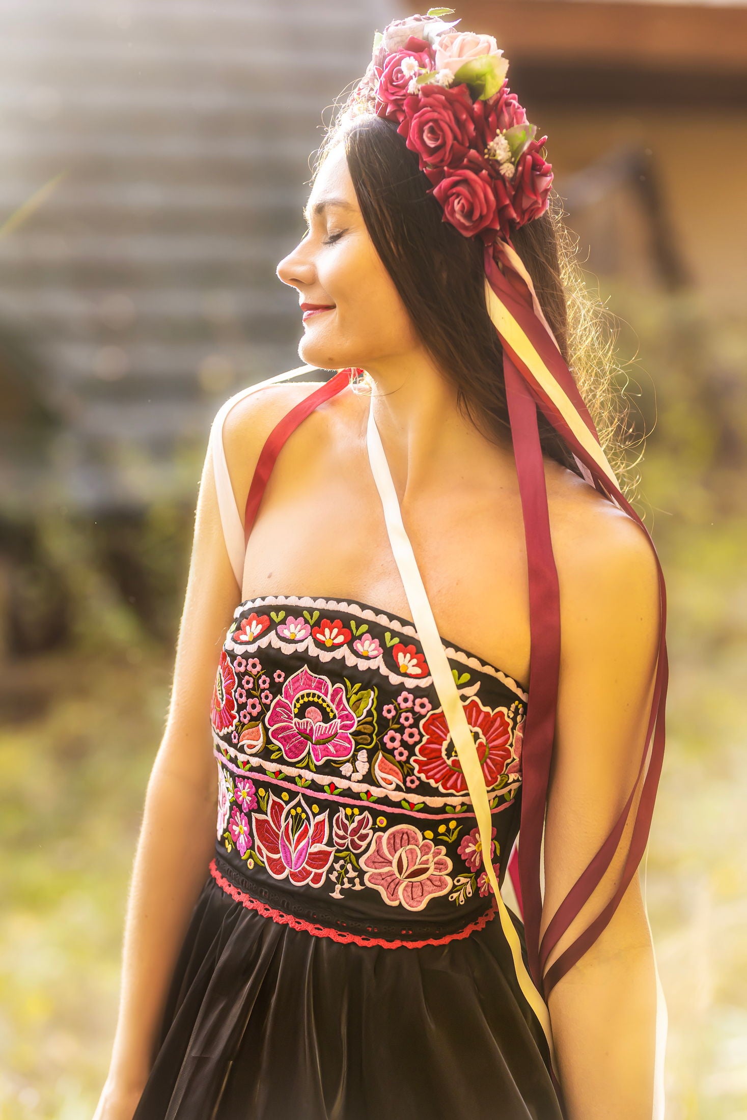 Čierny crop top Hrochoťské opasky