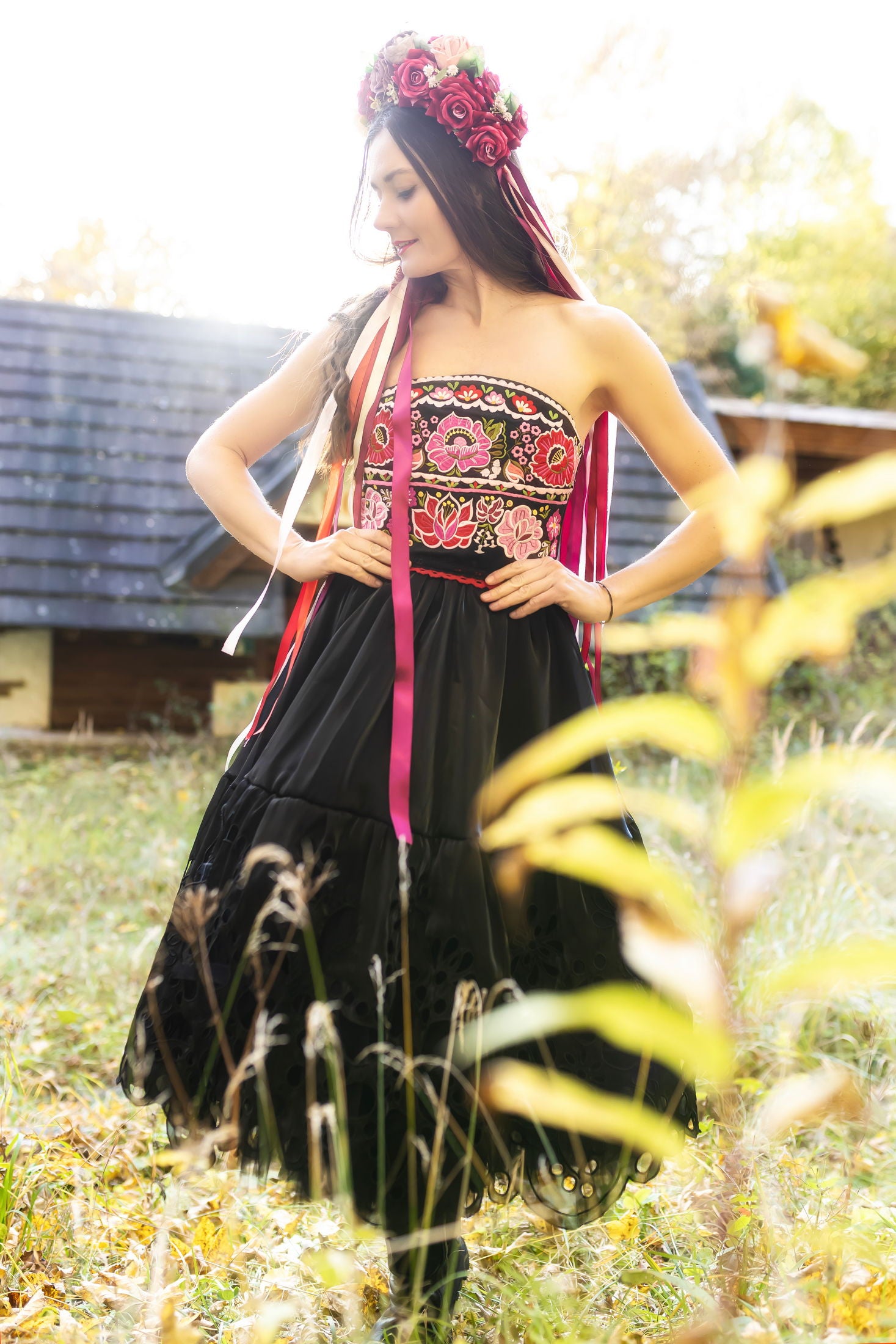 Čierny crop top Hrochoťské opasky