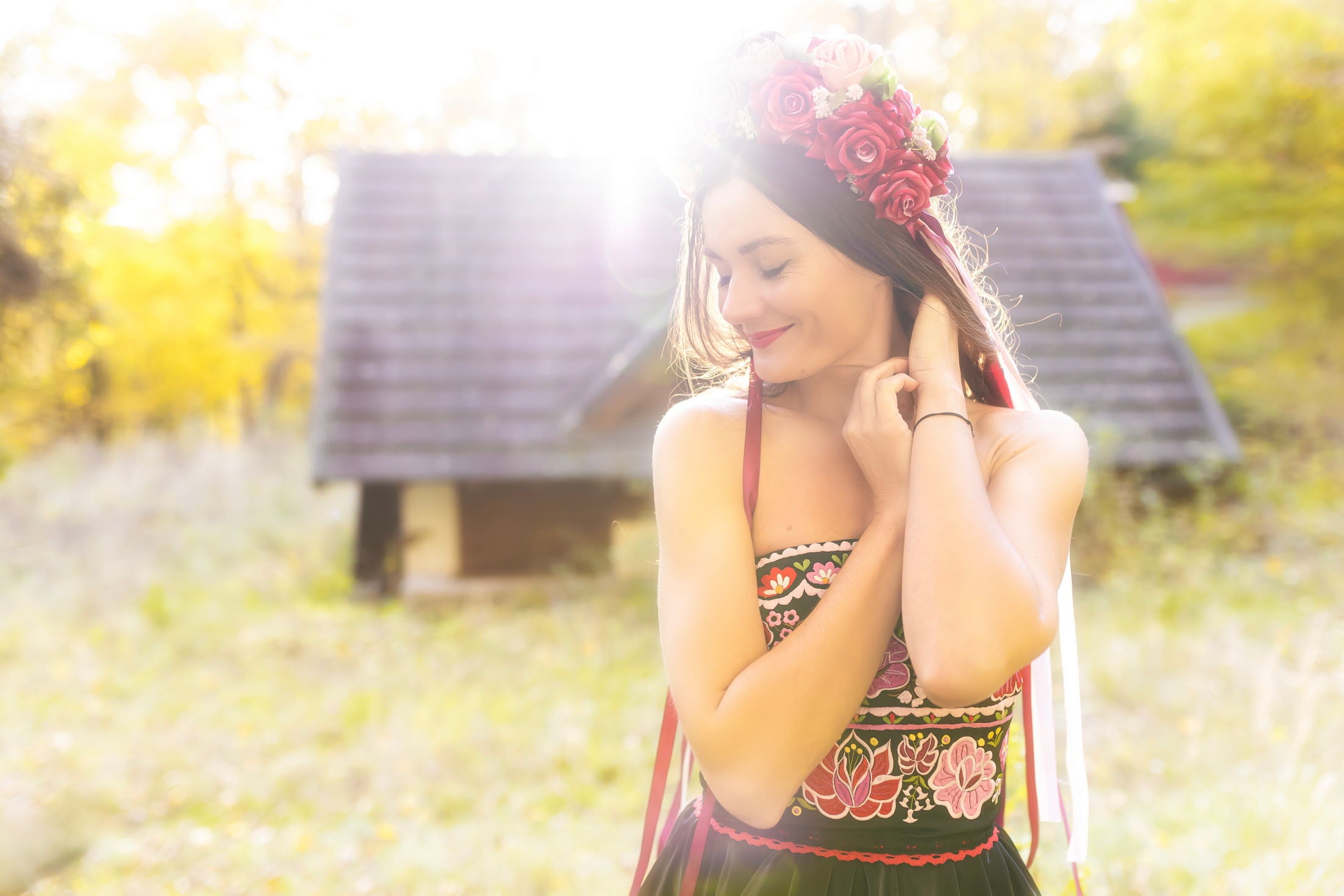 Čierny crop top Hrochoťské opasky