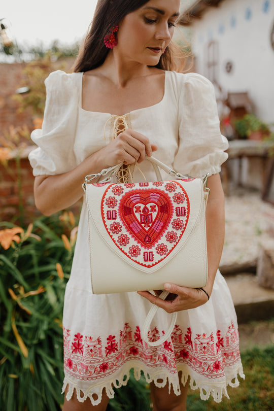Ivory kabelka Srdce z čepca