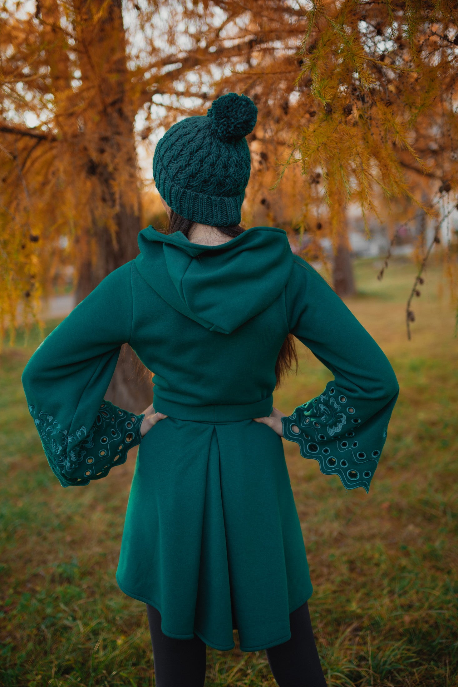 Tmavozelená mikina Liptovská deva