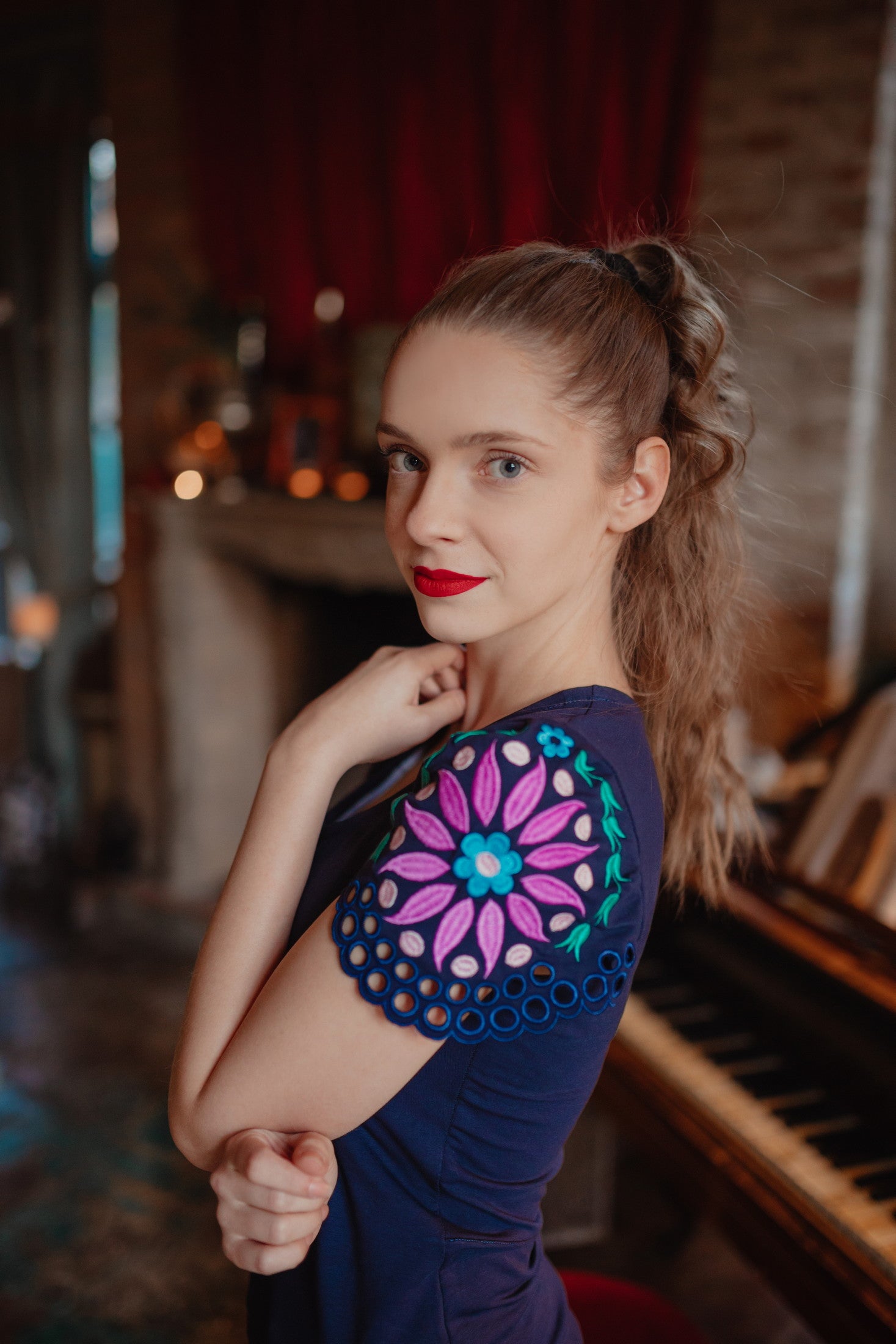 Vyšívané tričko Ábelová