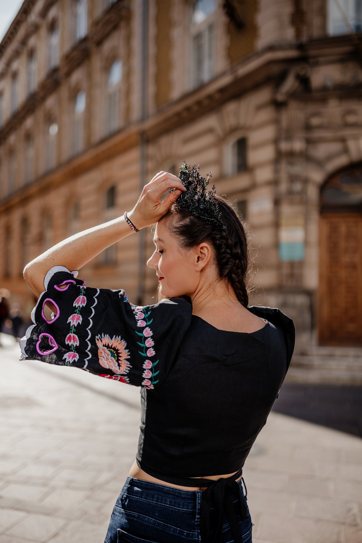 Zavinovací crop top Z Vernára
