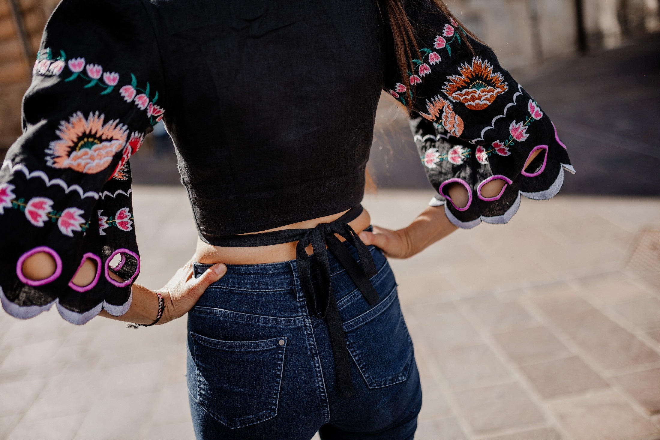 Zavinovací crop top Z Vernára