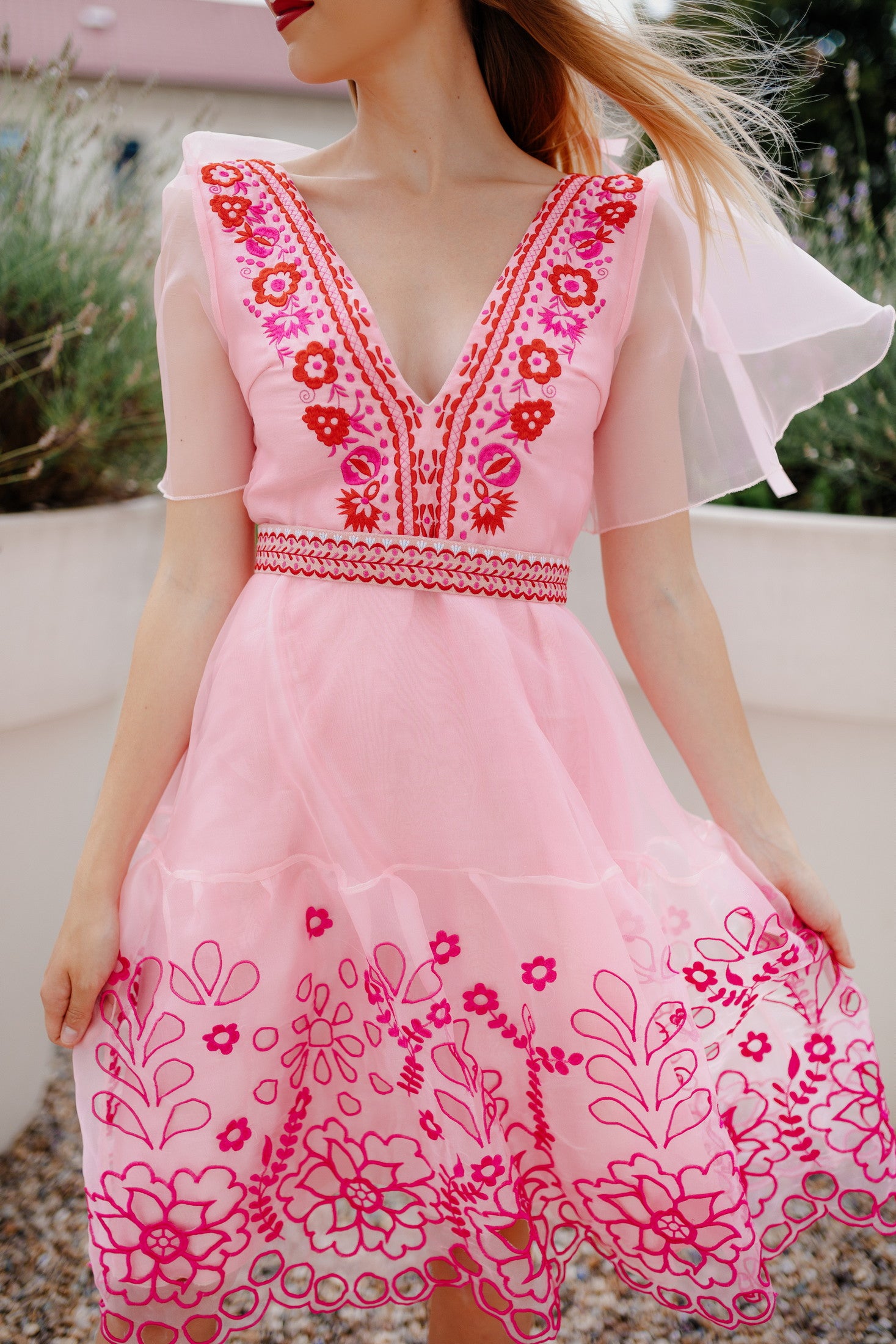 Ružové madeirové šaty Sága krásy
