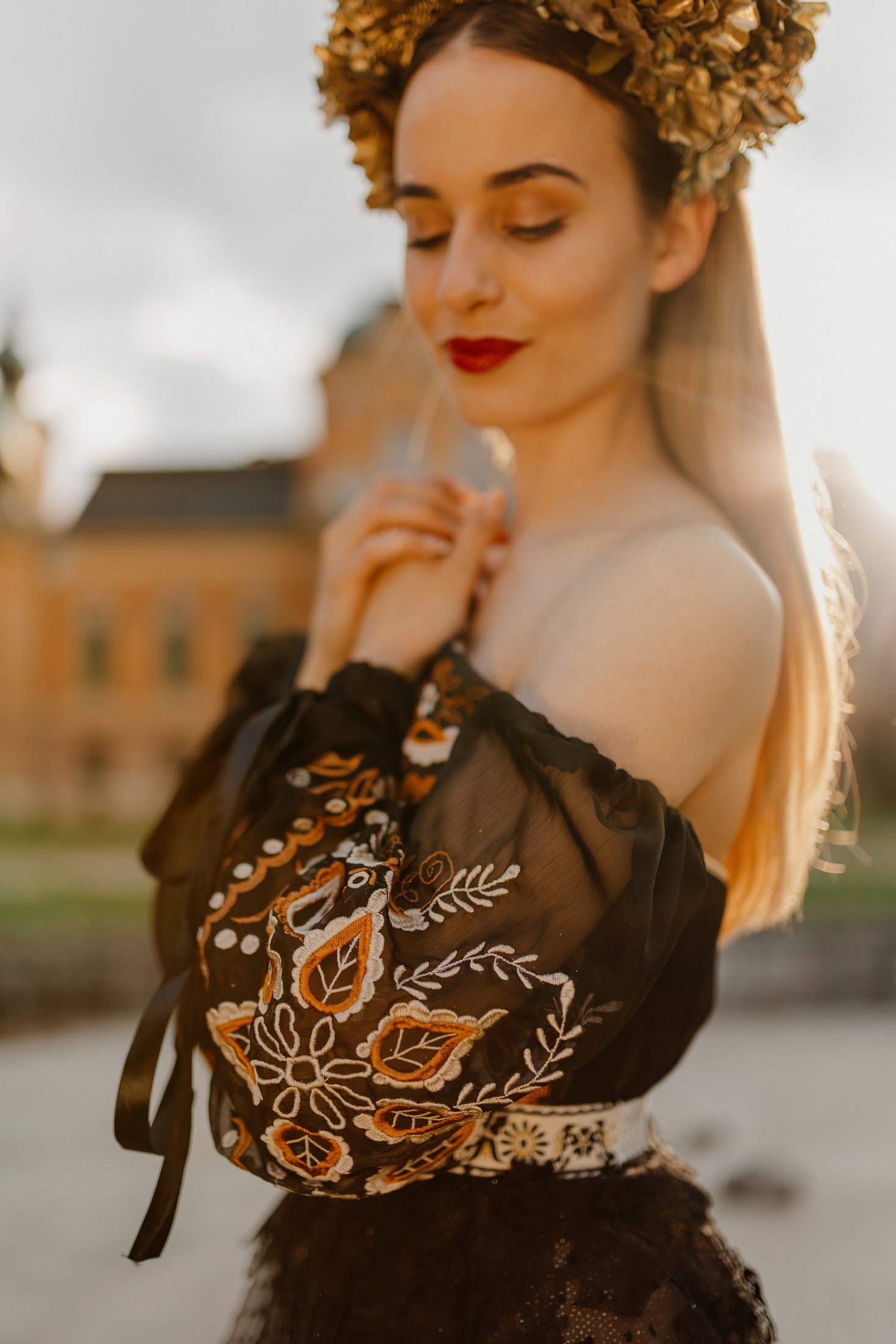Bodkované tylové šaty Očovianka
