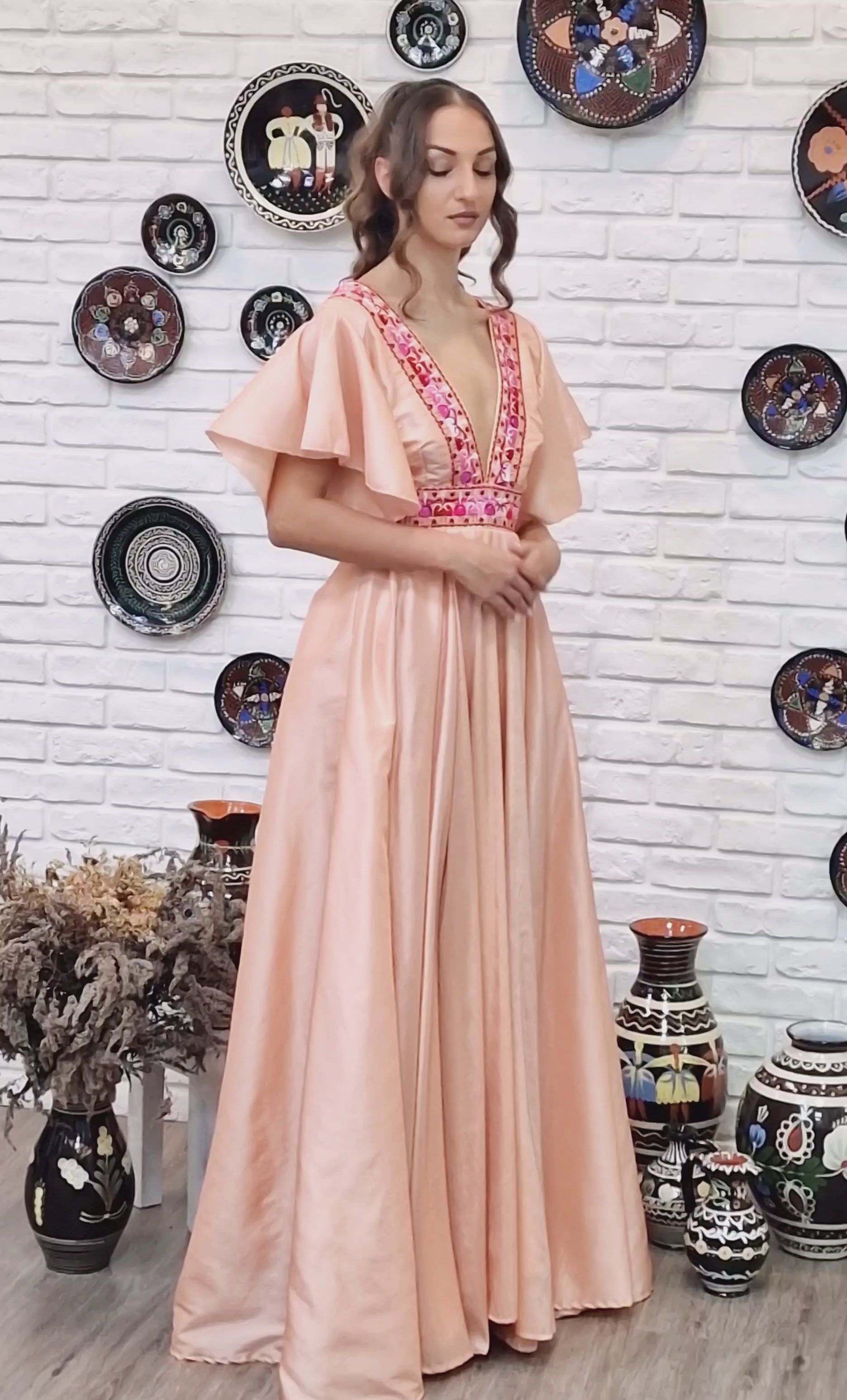 Ružové taftové šaty Pozdišovská karička