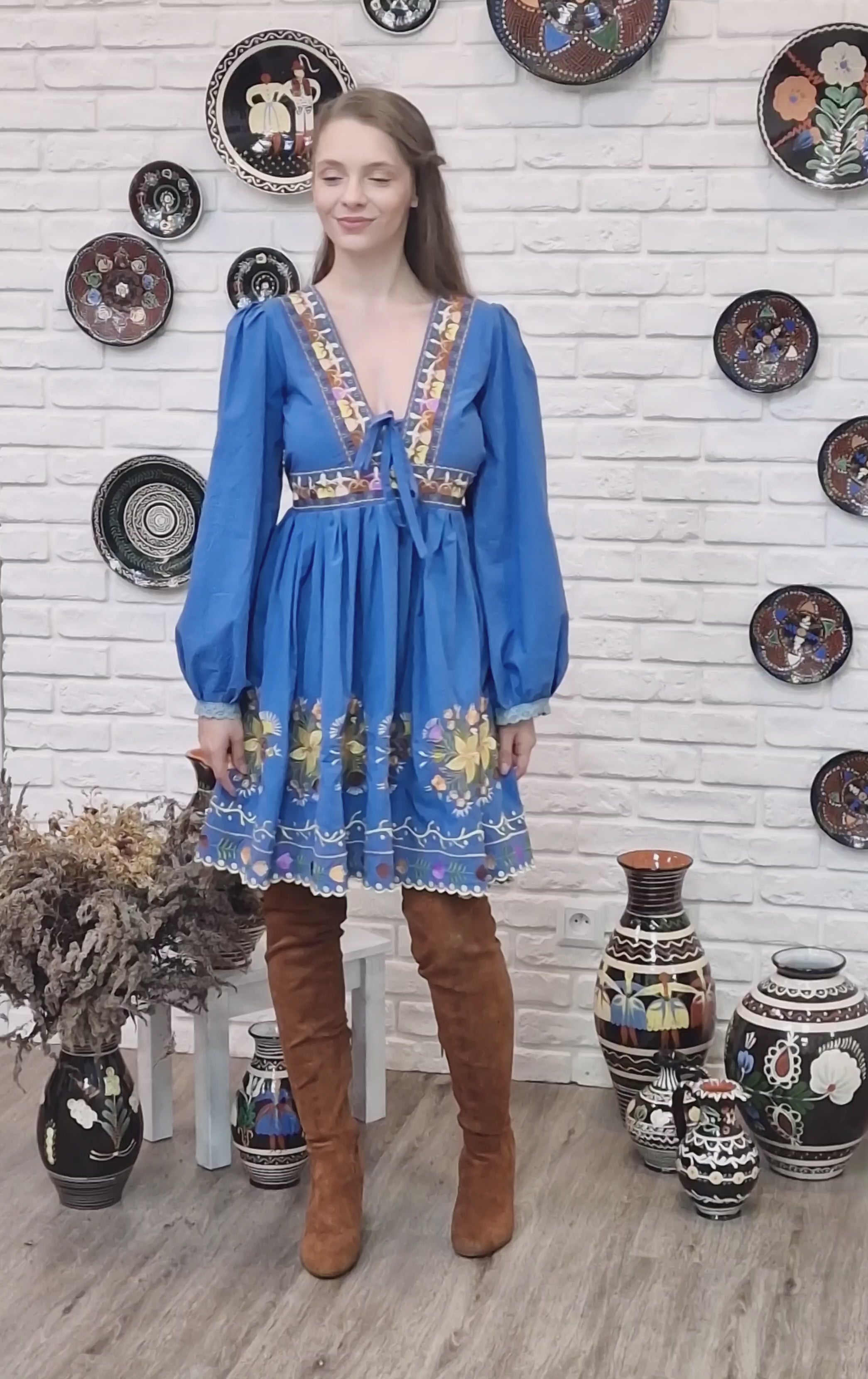 Modré bavlnené šaty Pozdišovská karička