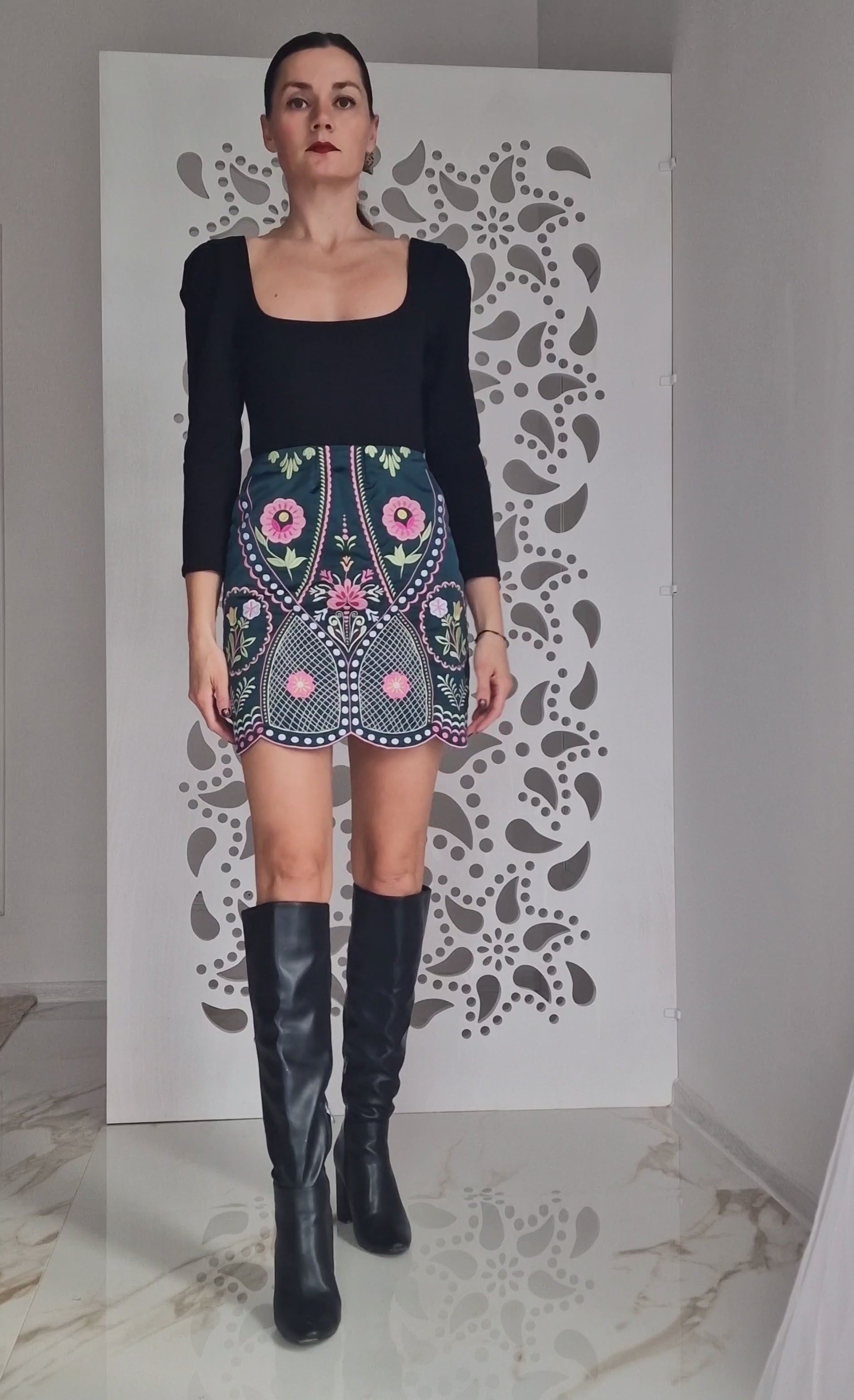 Vyšívané šaty Pozdišovská karička