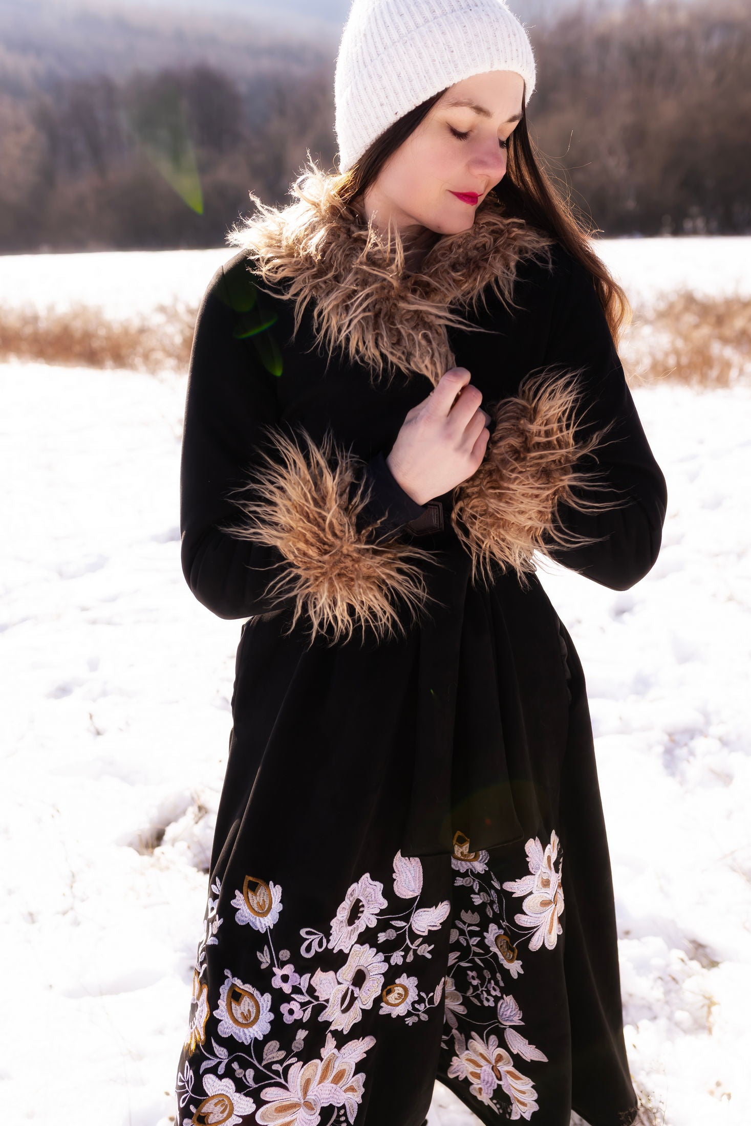 Čierny kabát Kvety Senohradu