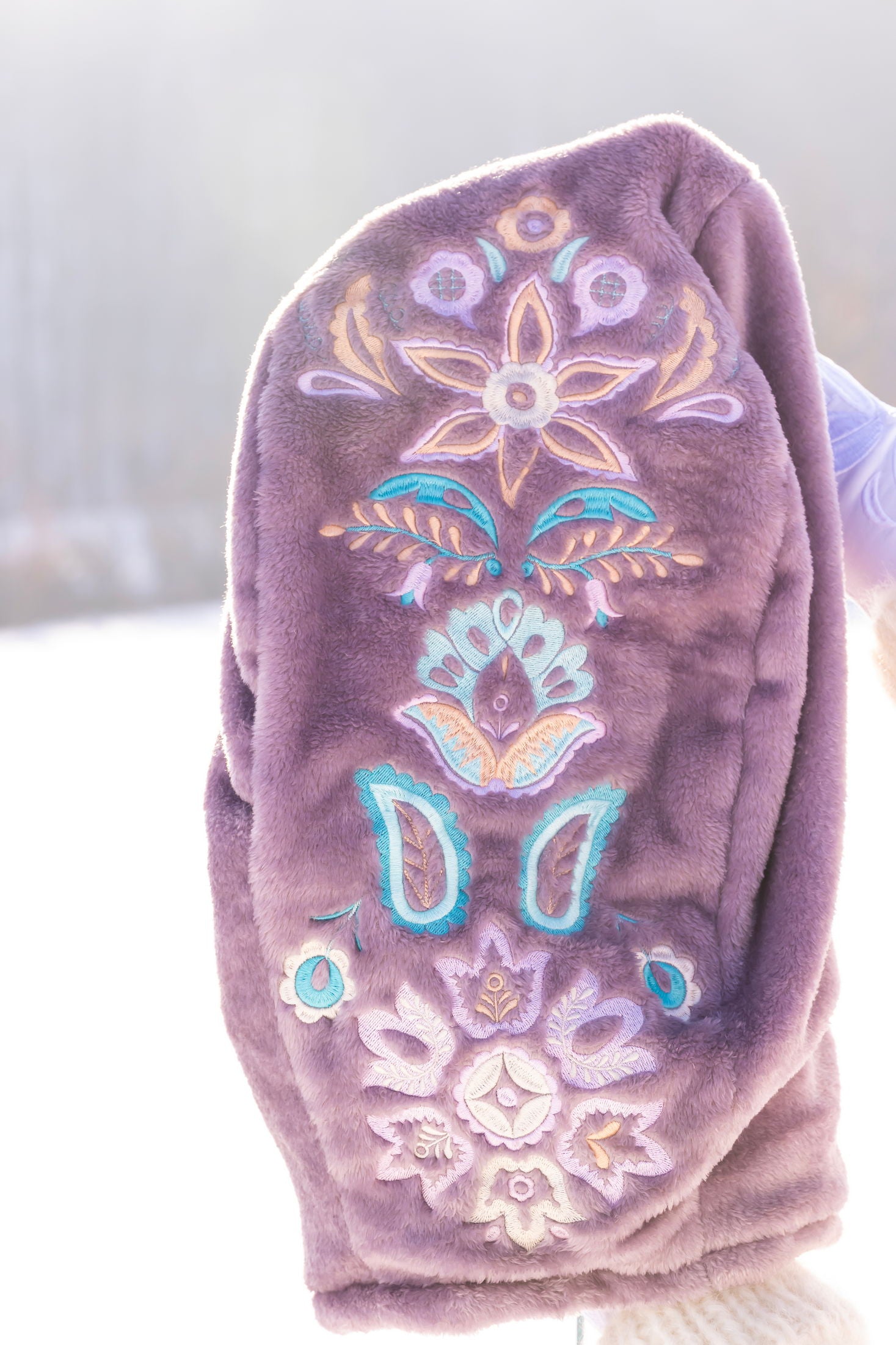 Vyšívaná kapucňa Slavianka