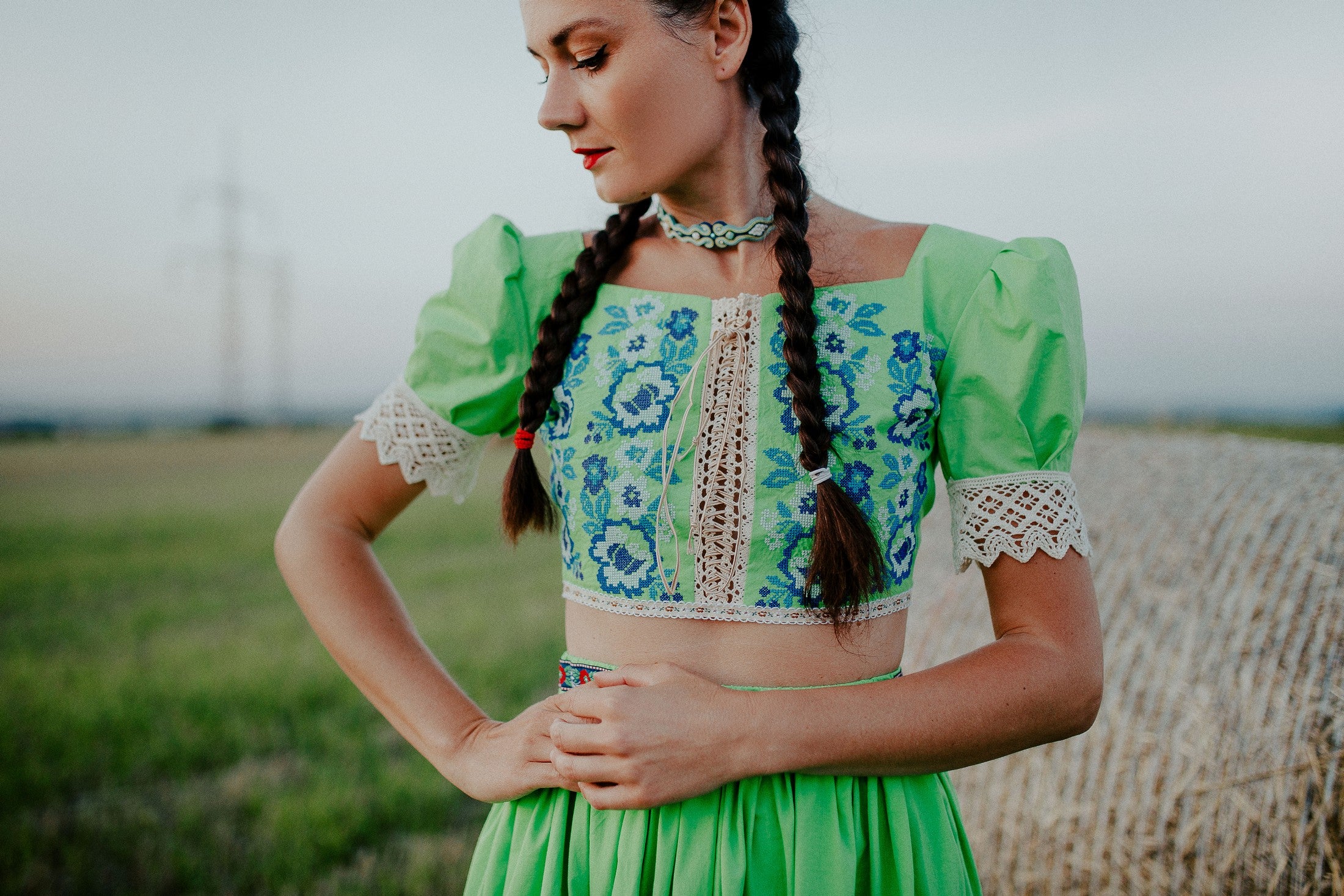 Set crop top a sukňa Zámutovské kvety