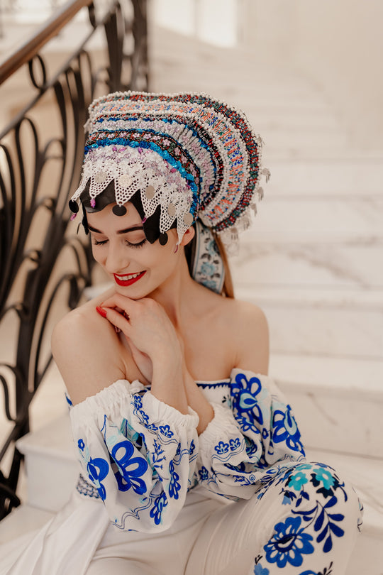 Vyšívaný crop top Tekov