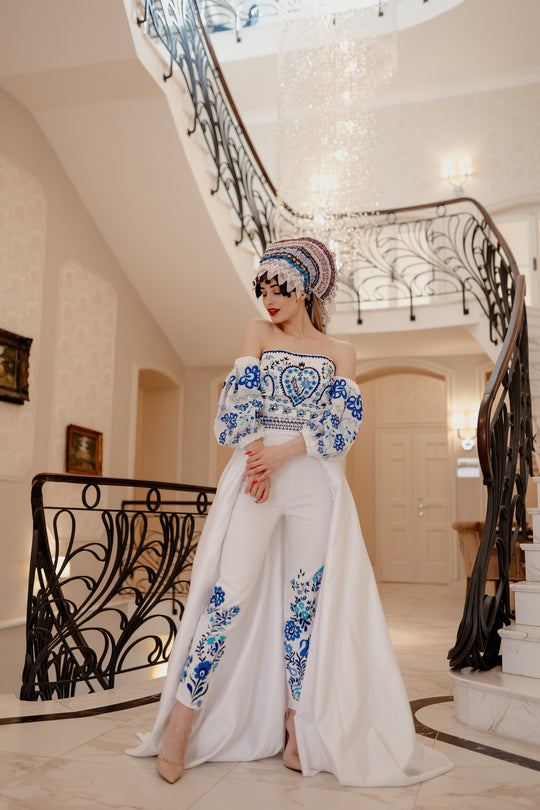 Vyšívaný crop top Tekov