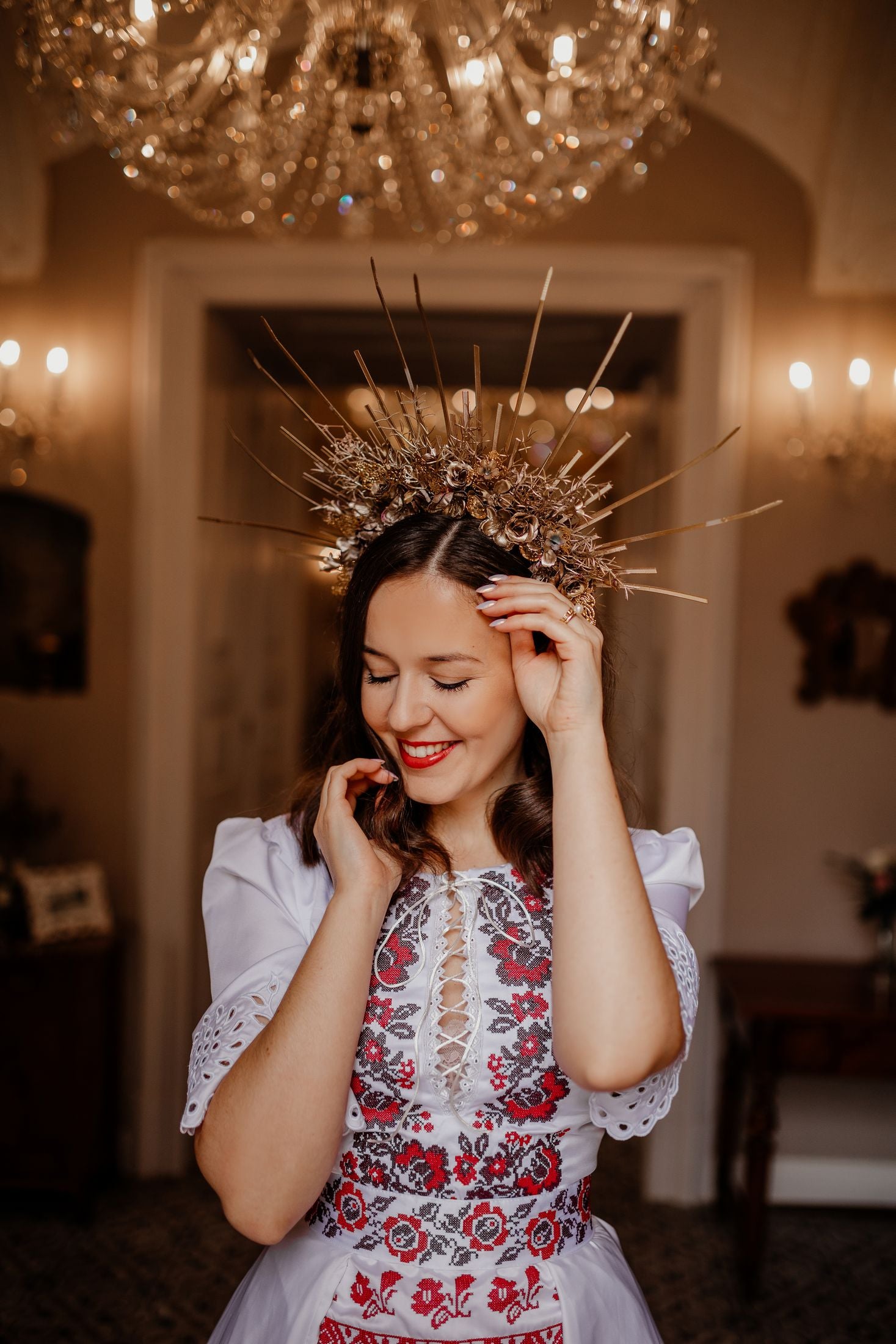 Saténové madeirové šaty Zámutovské kvety